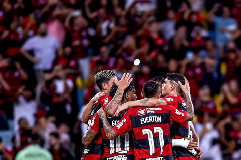 craque do jogo corinthians x flamengo,Mais